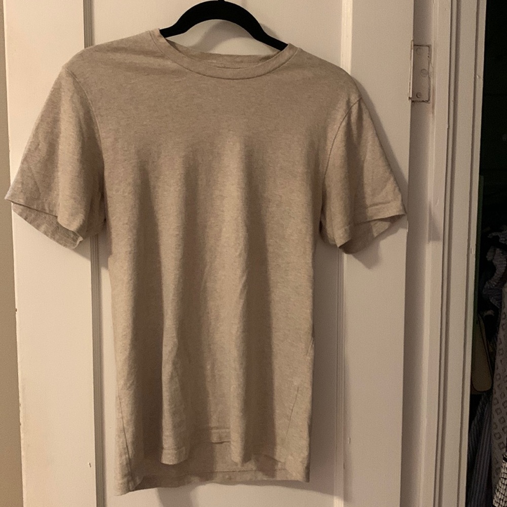 Everlane organic cotton neutral t shirt